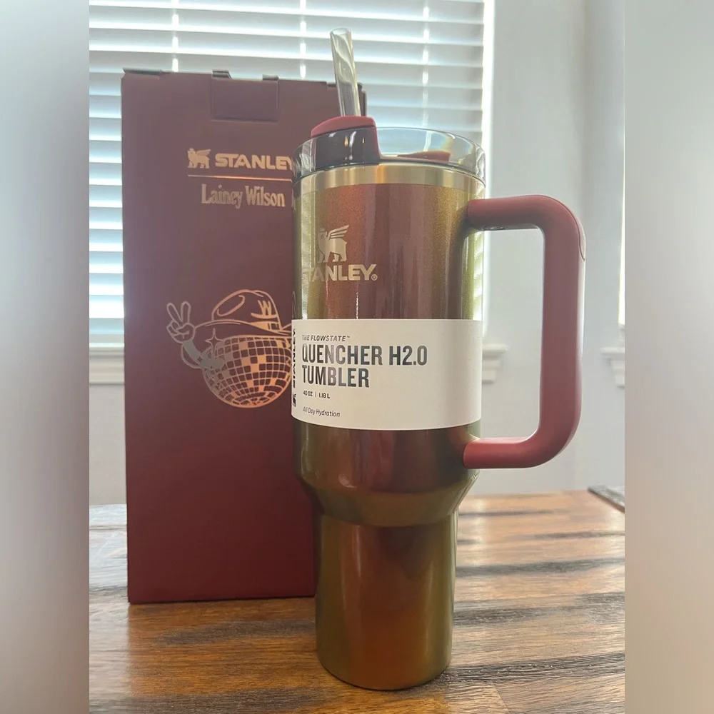 Stanley Quencher H2.0 Tumbler - Olive Green with Maroon Handle - Picture 1 of 5